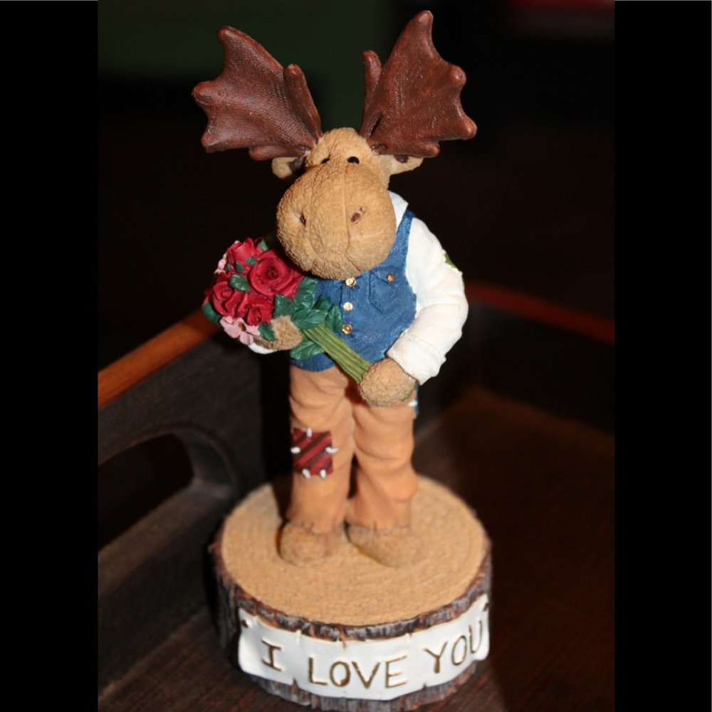 VINTAGE 99’ PAPEL GIFTWARE ROMANTIC PERSONAL MOOSEAGES I LOVE YOU FIGURINE NIB